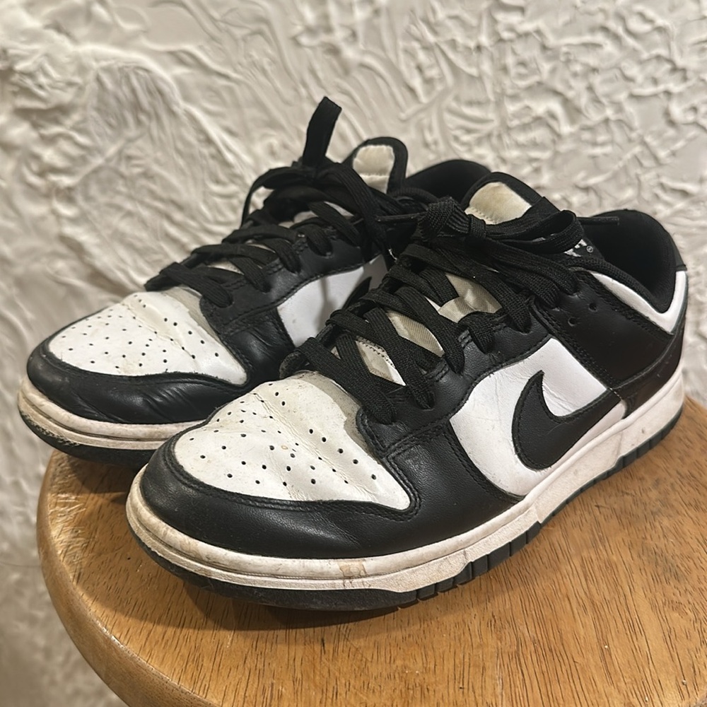 Nike Panda Dunks 🐼 - Picture 2 of 7